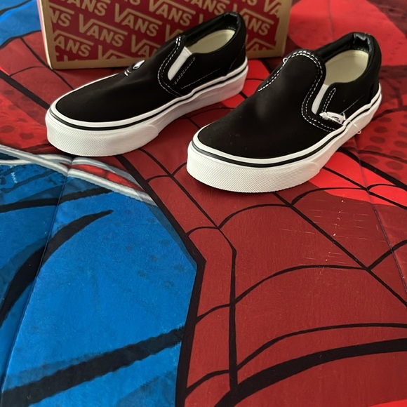 Brand new Vans slip ons - Picture 3 of 4